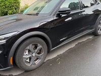 Gebraucht Ford Mustang Mach-E Extended Range 216 kW (294 PS) 2021 Schwarz SUV