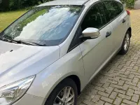 Gebraucht Ford Focus 105 PS (77 kW) 2014 Grau Limousine