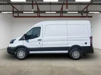 Gebraucht Ford Transit Trend 135 kW (184 PS) 2023 Weiß Limousine