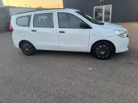 Gebraucht Dacia Lodgy Essentiel 102 PS (75 kW) 2017 Weiß Van / Kleinbus