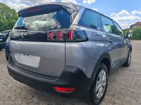 Gebraucht Peugeot 5008 131 PS (96 kW) 2022 Grau SUV