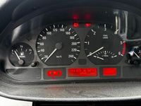 Gebraucht BMW 330 184 PS (135 kW) 2001 Silber Limousine