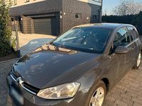 Gebraucht VW Golf VII Highline 105 PS (77 kW) 2014 Grau Kleinwagen