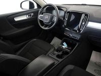 Gebraucht Volvo XC40 Momentum 150 PS (110 kW) 2020 Onyx black / metallic (metallic) SUV