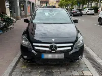 Gebraucht Mercedes B180 107 PS (78 kW) 2014 Schwarz Kleinwagen