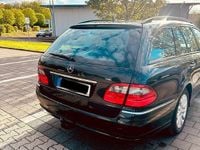 Second-hand Mercedes E220 170 CP (125 kW) 2007 Negru Break