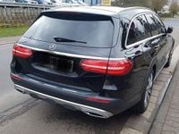 Gebraucht Mercedes E220 All-Terrain 194 PS (142 kW) 2017 Schwarz Kombi
