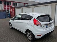 Gebraucht Ford Fiesta SYNC Edition 101 PS (74 kW) 2014 Weiß Kleinwagen