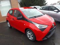 Gebraucht Toyota Aygo 72 PS (52 kW) 2018 Rot Kleinwagen