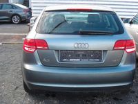 Gebraucht Audi A3 Attraction 125 PS (91 kW) 2009 Grau Kleinwagen