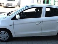 Gebraucht Mitsubishi Space Star Basis 71 PS (52 kW) 2017 Weiß Kleinwagen