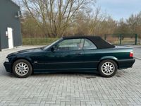 gebraucht BMW 320 Cabriolet i Individual Oxfordgruen Metallic