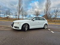 Gebraucht Audi A3 Ambition 125 PS (91 kW) 2014 Weiß Limousine