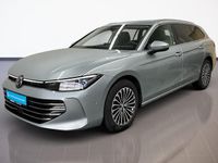 Gebraucht VW Passat Elegance 150 PS (110 kW) 2025 Oyster silver metallic Kombi
