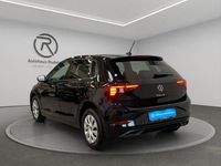 Gebraucht VW Polo Life 95 PS (69 kW) 2025 Deep black perleffekt (metallic) Limousine