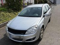 Gebraucht Opel Astra 116 PS (85 kW) 2008 Silber Limousine