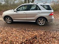 Gebraucht Mercedes ML350 258 PS (189 kW) 2011 Silber SUV