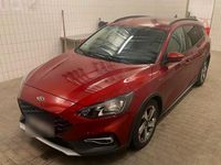 Gebraucht Ford Focus Active 182 PS (133 kW) 2019 Rot Kombi