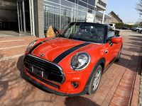 Gebraucht Mini Cooper 136 PS (100 kW) 2021 Orange metallic Kleinwagen