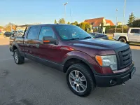 Używany Ford V8 XLT 314 KM (230 kW) 2009 Czerwony SUV