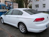 Gebraucht VW Passat 120 PS (88 kW) 2018 Weiß Limousine