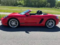 Gebraucht Porsche Boxster 299 PS (219 kW) 2022 Rot Cabrio
