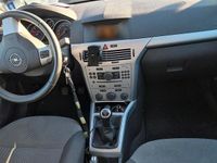 Gebraucht Opel Astra 110 PS (80 kW) 2010 Blau Kombi