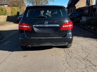 Gebraucht Mercedes B180 109 PS (80 kW) 2012 Schwarz Van / Kleinbus