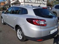 Gebraucht Renault Mégane III 110 PS (80 kW) 2012 Silber Limousine