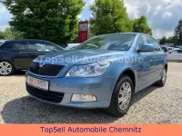 Gebraucht Skoda Octavia Ambiente 102 PS (75 kW) 2009 Blau Limousine