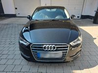 Gebraucht Audi A3 Attraction 110 PS (80 kW) 2015 Schwarz Limousine