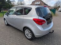 Gebraucht Opel Meriva 120 PS (88 kW) 2012 Silber Van / Kleinbus