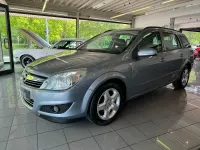 Używany Opel Astra Edition 90 KM (66 kW) 2007 Srebrny Kombi