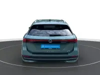 Gebraucht VW Passat Business 150 PS (110 kW) 2025 Grün Kombi