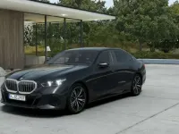 Neu BMW 520 M Sport 197 PS (144 kW) 2026 Grau Limousine
