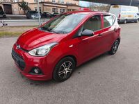 Gebraucht Hyundai i10 Style 67 PS (49 kW) 2014 Rot Kleinwagen