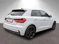 Gebraucht Audi A1 Advanced Plus 116 PS (85 kW) 2025 Gletscherweiß metallic SUV
