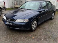 Gebraucht Opel Vectra Edition 116 PS (85 kW) 2000 Blau Limousine
