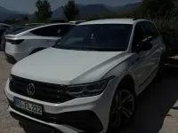 Gebraucht VW Tiguan Sport 150 PS (110 kW) 2022 Weiß SUV