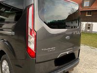 Gebraucht Ford Tourneo Titanium 155 PS (114 kW) 2015 Grau Van / Kleinbus