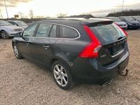 Gebraucht Volvo V60 Momentum 215 PS (158 kW) 2014 Grau Kombi