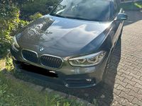 Gebraucht BMW 118 Sport Line 136 PS (100 kW) 2016 Grau Kleinwagen