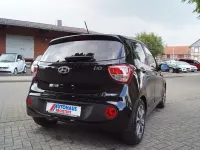 Gebraucht Hyundai i10 Style 87 PS (63 kW) 2019 Schwarz Kleinwagen