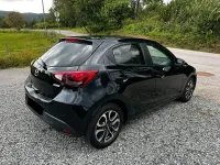 Gebraucht Mazda 2 Exclusive-Line 90 PS (66 kW) 2015 Schwarz Limousine