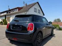 Gebraucht Mini Cooper 136 PS (100 kW) 2015 Schwarz Kleinwagen