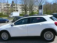 Gebraucht Mercedes GLA200 136 PS (100 kW) 2018 Polarweiss SUV