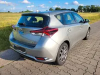 Gebraucht Toyota Auris 99 PS (72 kW) 2016 Schwarz Limousine