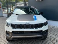 Gebraucht Jeep Compass Trailhawk 241 PS (177 kW) 2023 Weiß SUV