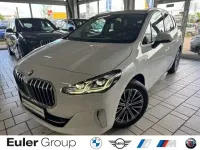 Gebraucht BMW 220 Active Tourer Luxury Line 163 PS (119 kW) 2025 Weiss Van / Kleinbus