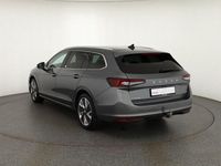 Gebraucht Skoda Superb 193 PS (141 kW) 2024 Grau Kombi